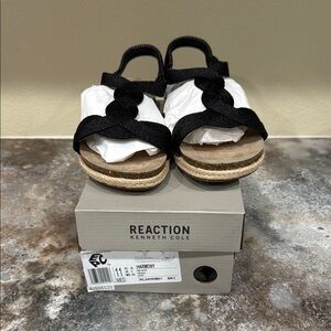 Kenneth Cole Reaction Black Sandals